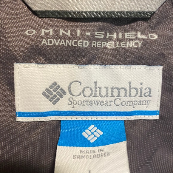 Columbia Rain Jacket - Picture 4 of 4